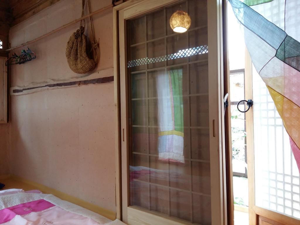 Dalbbit Hyang Hotel Jeonju Room photo